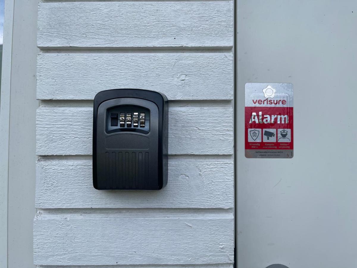 Nice Apartment With1 Bedroom Separate Living Room With A Sofa Bed And A Tiny Kitchen A Bathroom Located In Nordstrand Near By The Sea For 3 Guests With A Garden And Grill 5 Extra Guests With Extra Cost In The Cabin With Sea View Just Outside The Apar Oslo Bagian luar foto