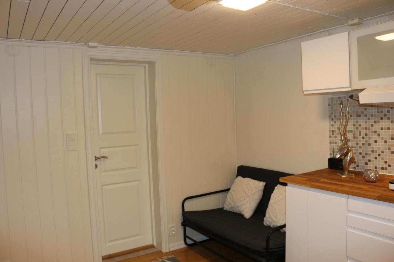 Nice Apartment With1 Bedroom Separate Living Room With A Sofa Bed And A Tiny Kitchen A Bathroom Located In Nordstrand Near By The Sea For 3 Guests With A Garden And Grill 5 Extra Guests With Extra Cost In The Cabin With Sea View Just Outside The Apar Oslo Bagian luar foto
